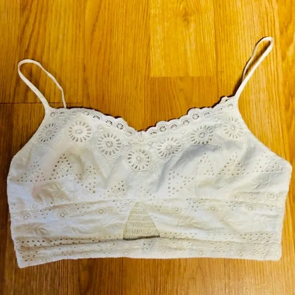 100% cotton eyelet lace bralette American Eagle, adjustable straps, vintage look - Picture 6 of 12